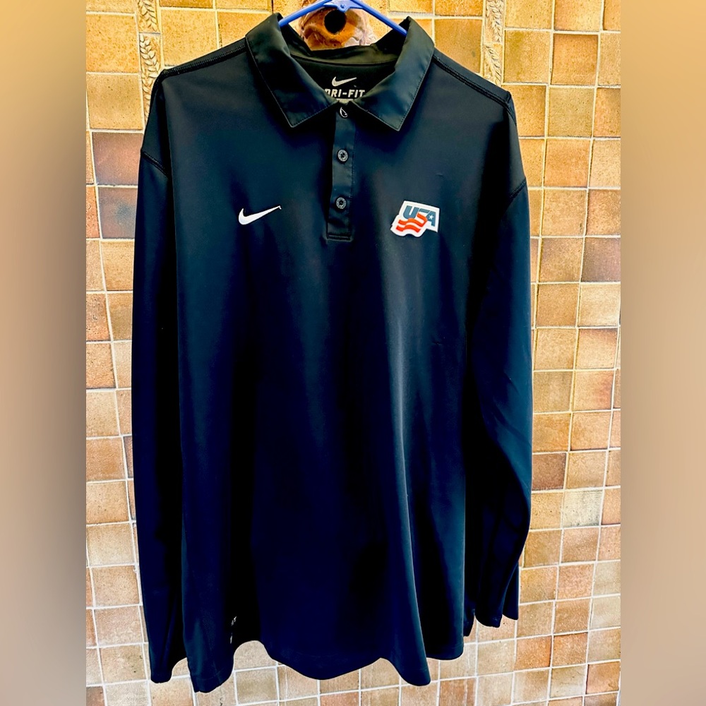 Official USA Hockey logo & Nike logo black long sleeve Dri-Fit shirt w/collar XL